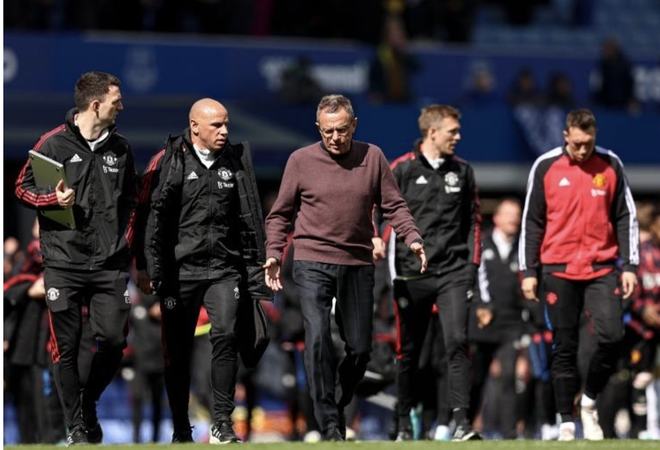 四川男篮97比109不敌青岛男篮