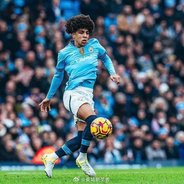 阿韦洛亚：我知道这是哪，有人拿3个欧冠还被说